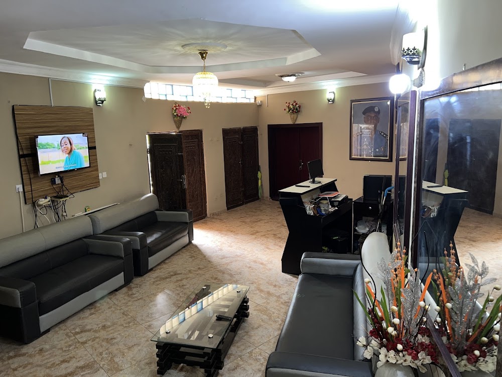 Graceland Events Centre SAGAMU photo 3